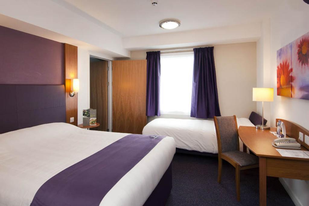 Premier Inn Newcastle - Gosforth/크램링턴 객실 사진